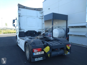 Cabeza tractora DAF