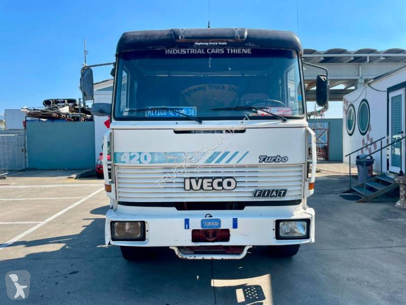 Cabeza tractora Iveco