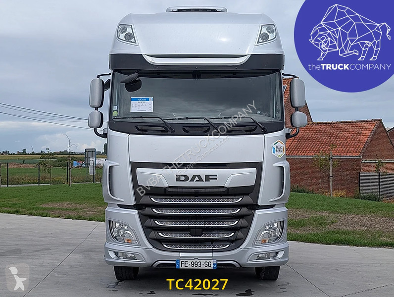 Nyergesvontató DAF 530
