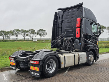 Тягач Volvo F6 FH 460