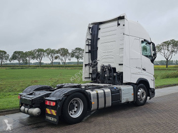 Cabeza tractora Volvo