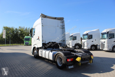 Cabeza tractora DAF