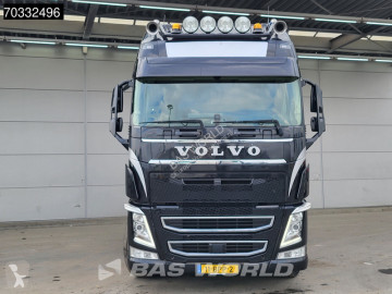 Влекач Volvo
