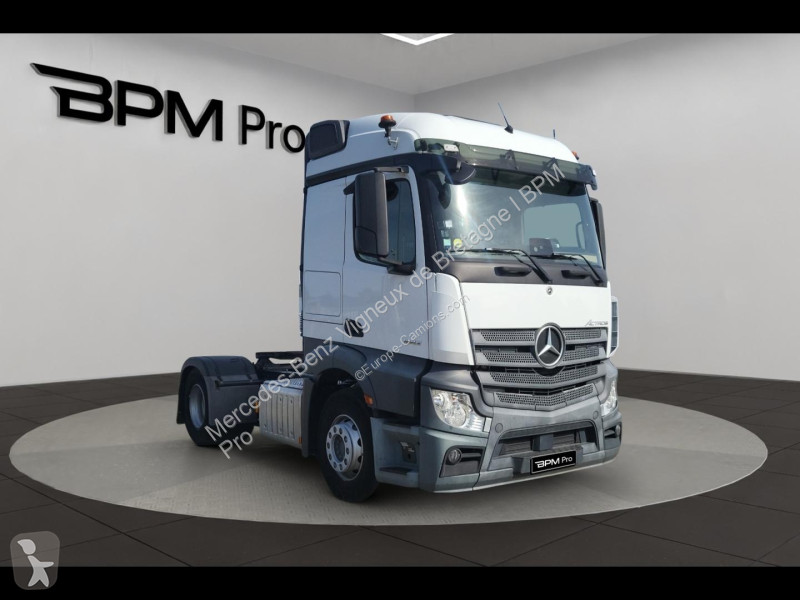 Cabeza tractora Mercedes II 1842 StreamSpace...