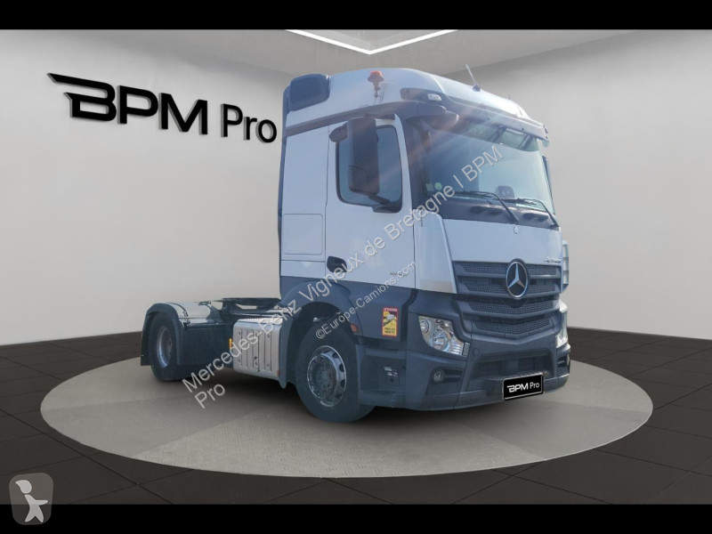 Cabeza tractora Mercedes II 1842 StreamSpace...