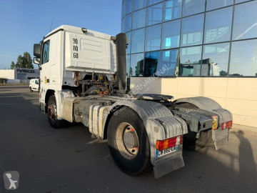 Cabeza tractora Mercedes