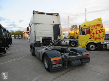Cabeza tractora DAF