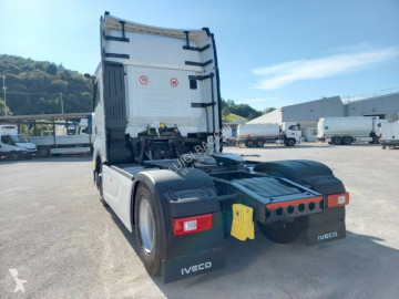 Cabeza tractora Iveco nueva