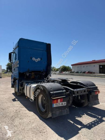Cabeza tractora Mercedes