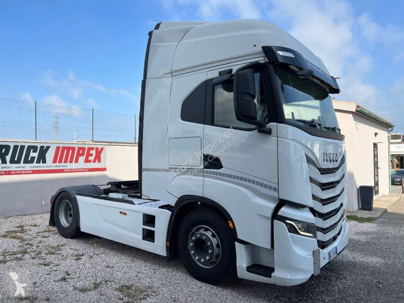 Cabeza tractora Iveco 490