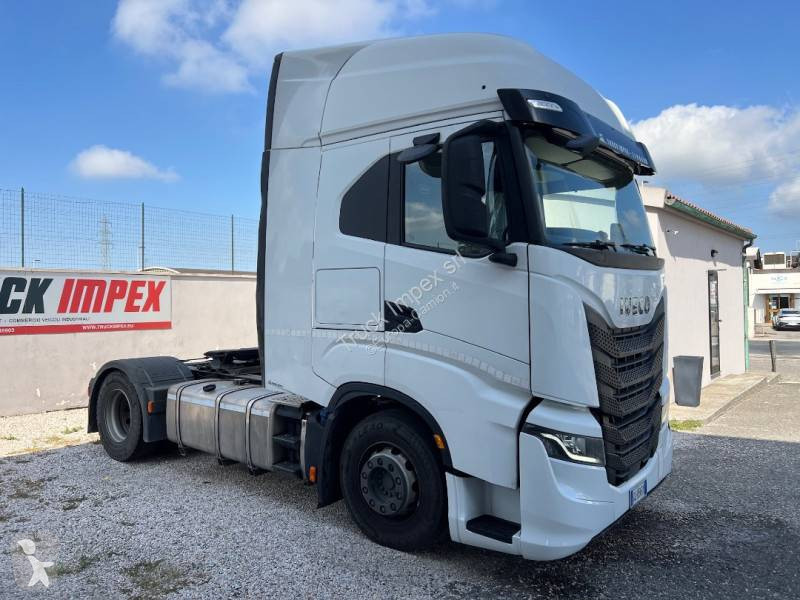 Cabeza tractora Iveco 490