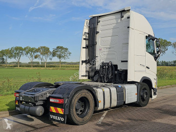 Cabeza tractora Volvo