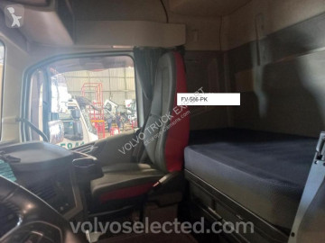 Cabeza tractora Volvo