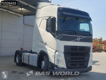 Cabeza tractora Volvo