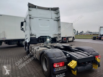 Cabeza tractora DAF