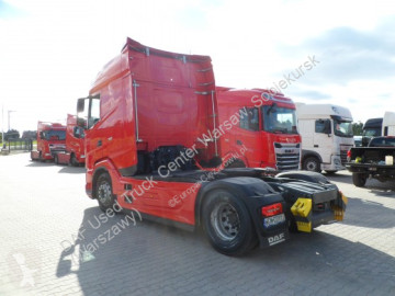 Cabeza tractora DAF