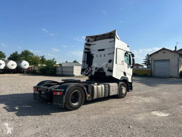 Cabeza tractora Renault