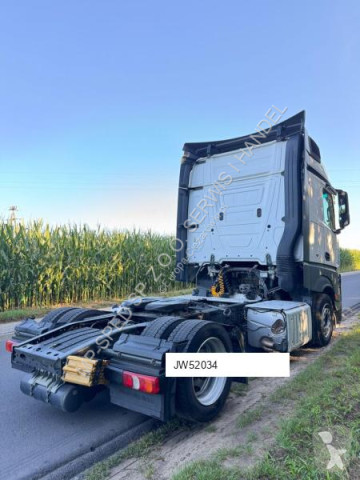 Cabeza tractora Mercedes