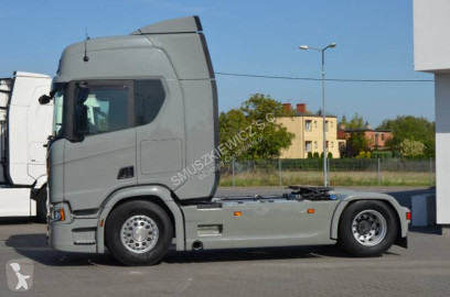 Cabeza tractora Scania