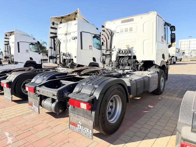 Cabeza tractora Renault 520