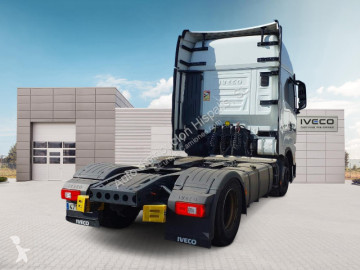 Cabeza tractora productos peligrosos / ADR Iveco