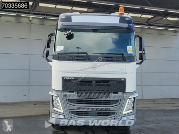 Cabeza tractora productos peligrosos / ADR Volvo