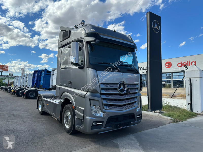 Cabeza tractora Mercedes  1851 LS