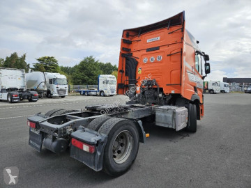Cabeza tractora Renault