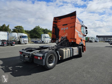 Cabeza tractora Renault