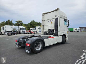 Cabeza tractora DAF