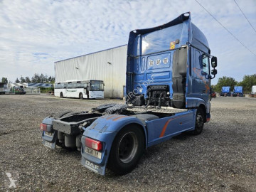Cabeza tractora DAF