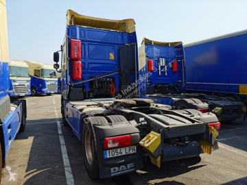 Cabeza tractora DAF