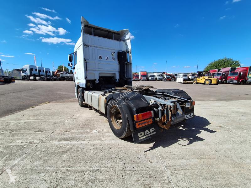Cabeza tractora DAF