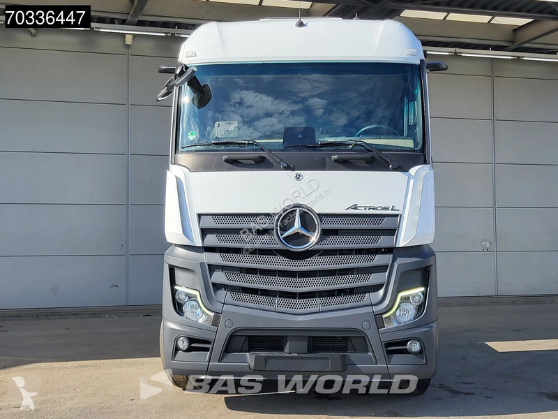 Tahač Mercedes 1845 4X2 StreamSpace Retarder...