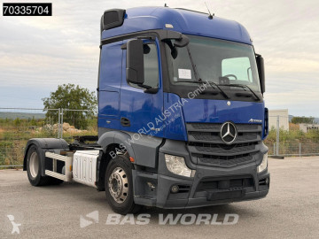Тягач Mercedes