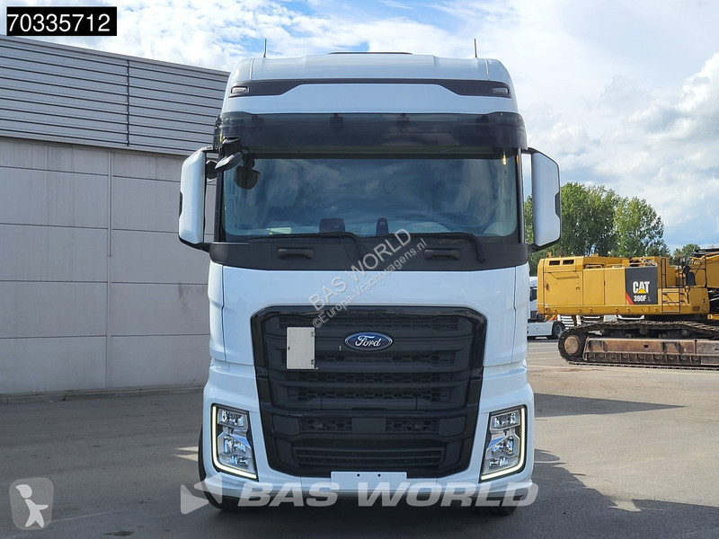 Tahač Ford F-Max 500 4X2 2x Tanks Navi ACC