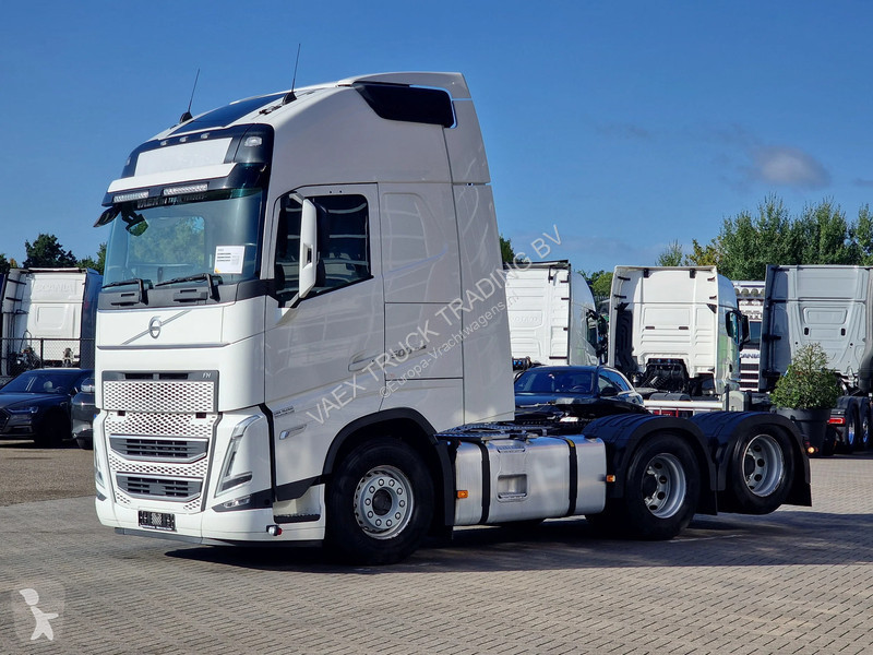 Tahač Volvo 13500 Globetrotter XL 6x2 -...