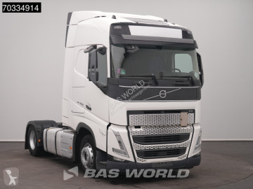 Тягач Volvo