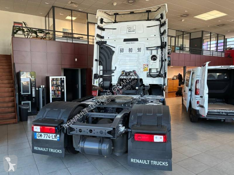 Cabeza tractora Renault 480