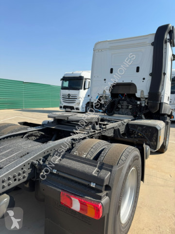Cabeza tractora Mercedes nueva