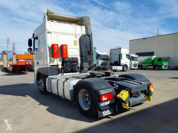 Cabeza tractora DAF