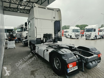 Cabeza tractora DAF