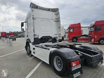Cabeza tractora DAF