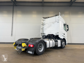 Cabeza tractora DAF