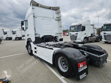 Cabeza tractora DAF