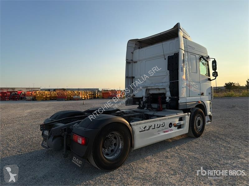 Cabeza tractora DAF 4x2 S/A Sleeper Truck Tractor
