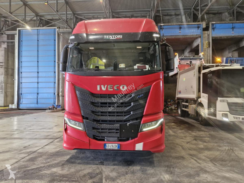 Cabeza tractora Iveco