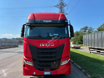 Nyergesvontató Iveco S-WAY