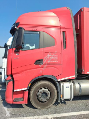 Nyergesvontató Iveco S-WAY