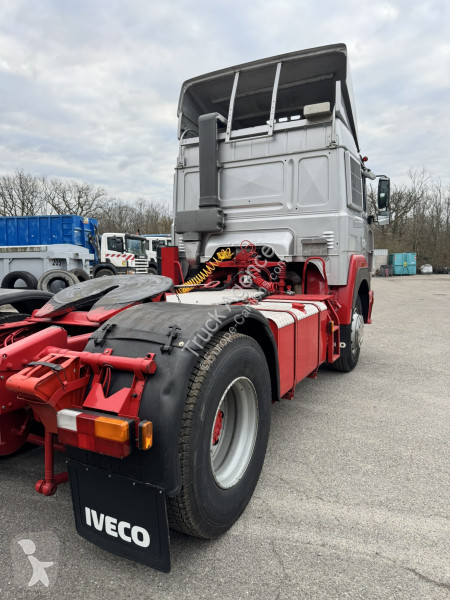 Тягач Iveco